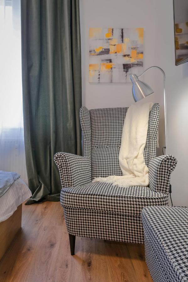 דירות Cosy And Stylish Studio Next To Sofia'S Central Market Hall מראה חיצוני תמונה