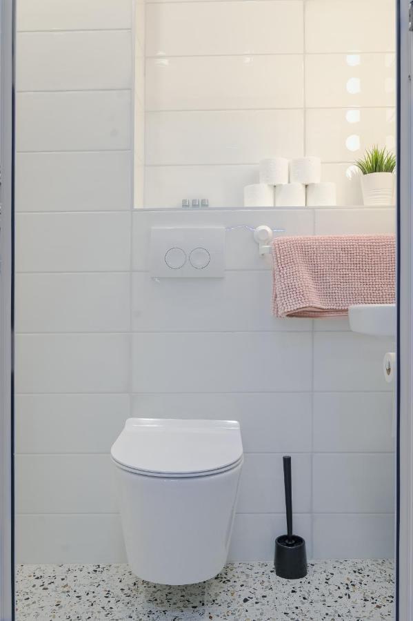 דירות Cosy And Stylish Studio Next To Sofia'S Central Market Hall מראה חיצוני תמונה