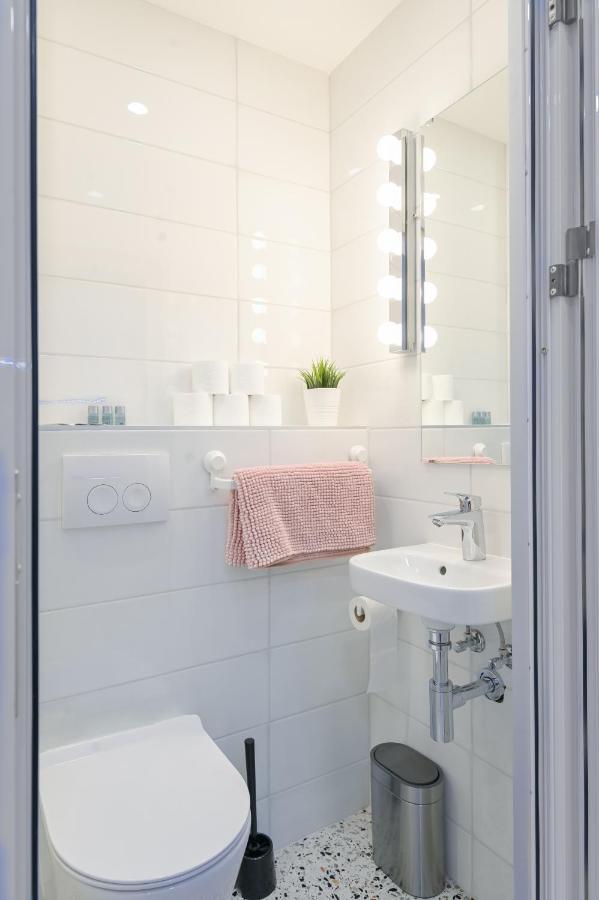 דירות Cosy And Stylish Studio Next To Sofia'S Central Market Hall מראה חיצוני תמונה